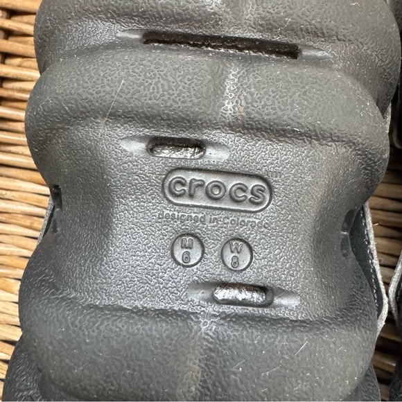 Crocs Feng Chen Wang Black Clogs Size Women’s 8 Men’s 6 - Picture 7 of 9